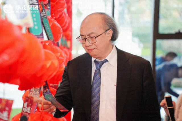 17090799962835784muf.gif 640.gif